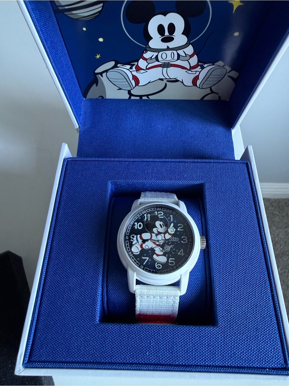 Fossil White Strap Watch with Blue and Black Mickey Dial